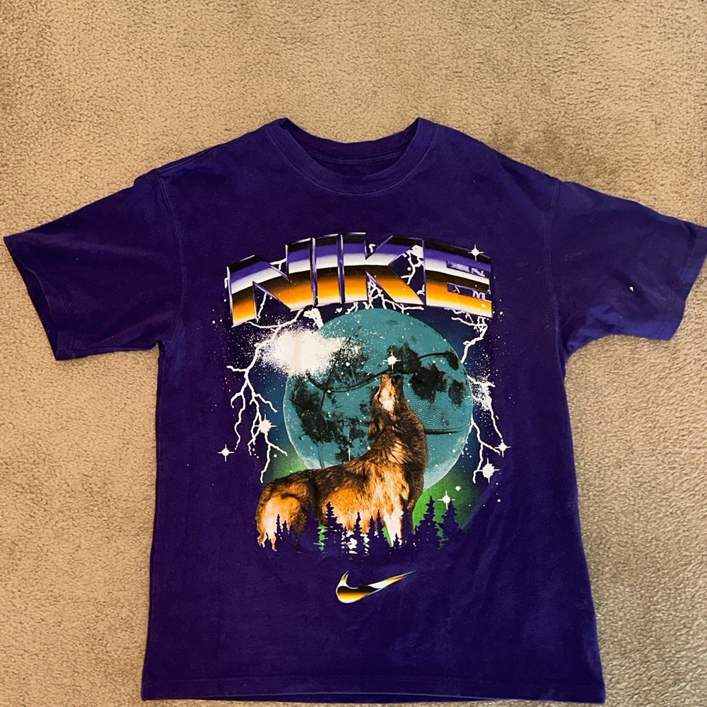 Nike Wolf Shirt